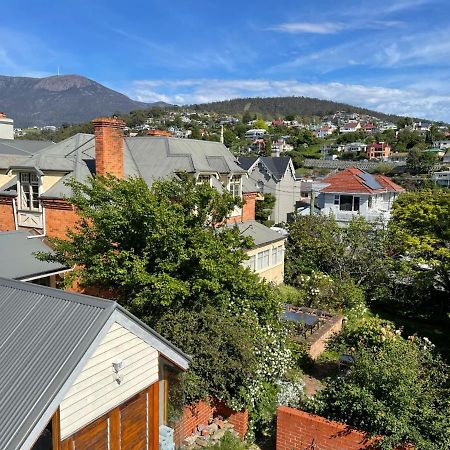 Lowena Cafe And Accommodation Hobart Exterior foto